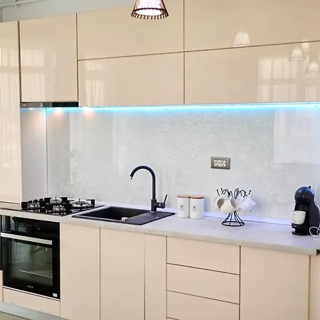 Apartment Smarald Alezzi N Pools