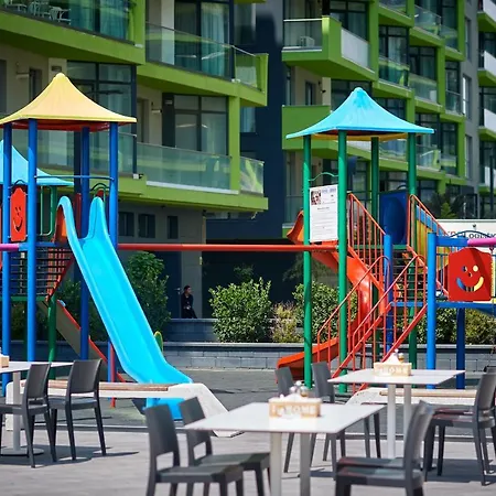 Smarald Alezzi N Pools Apartament Năvodari