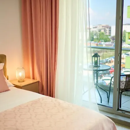 Apartament Smarald Alezzi N Pools