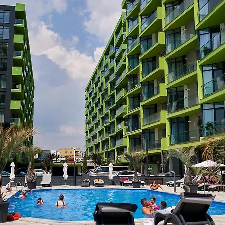 Apartament Smarald Alezzi N Pools *