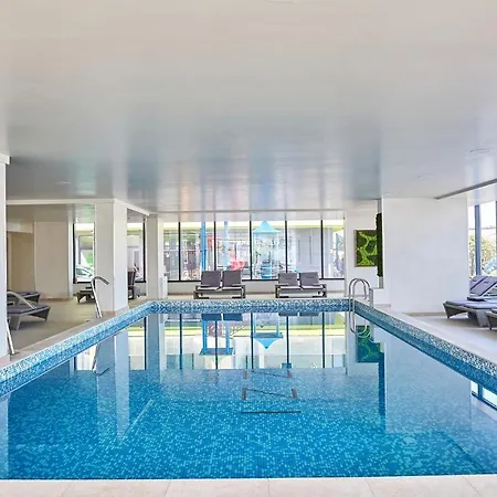 Smarald Alezzi N Pools Apartament